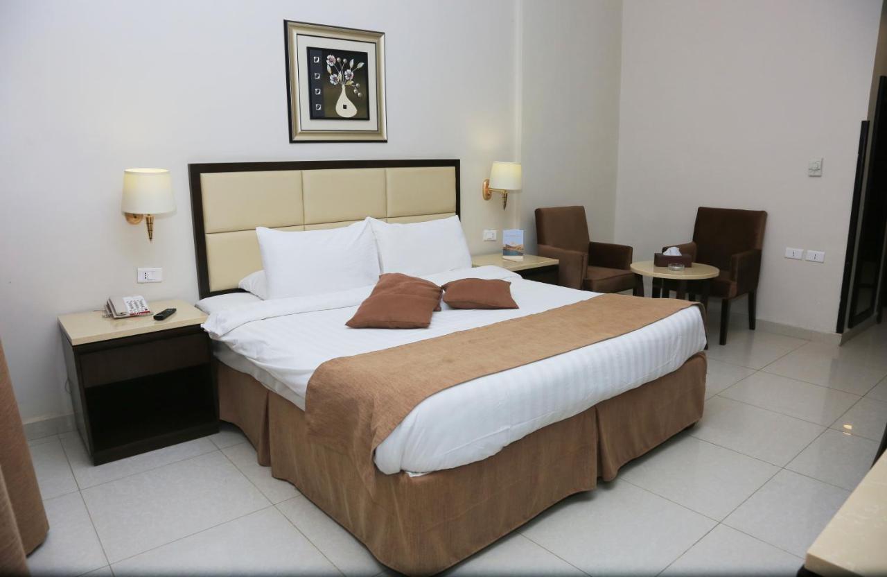 Grand East Hotel - Resort & Spa Dead Sea Sweimeh Habitación foto